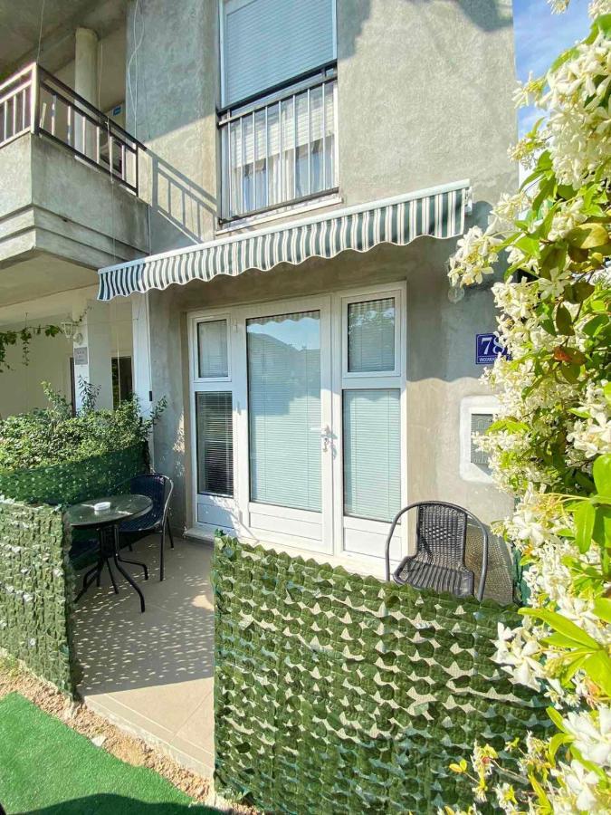 Apartment Iva Биела Екстериор снимка