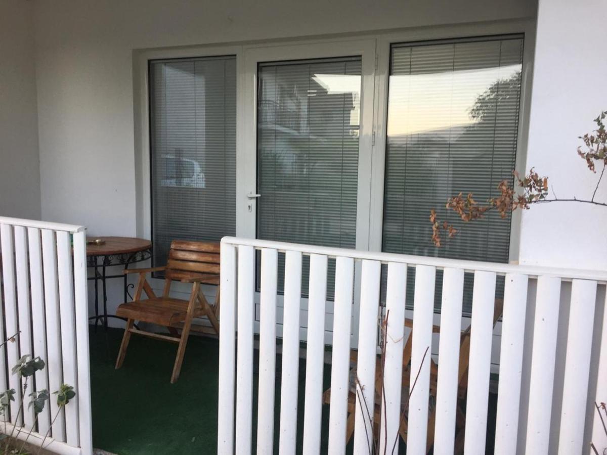 Apartment Iva Биела Екстериор снимка